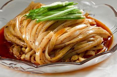 魏家涼皮加盟網(wǎng)站信息披露!新鄉(xiāng)市開店預(yù)計(jì)投入200萬(wàn)以上